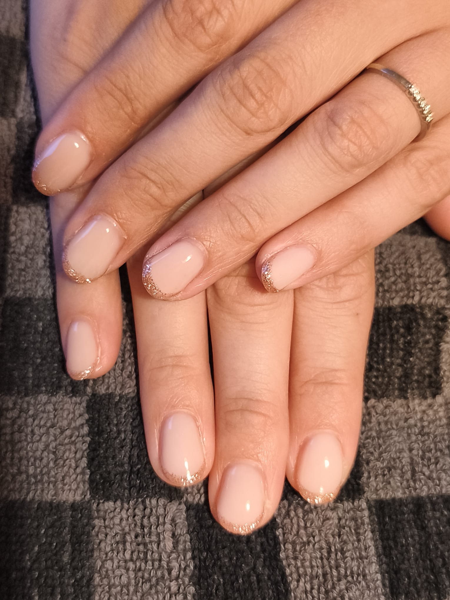 Nude BIAB nagels met glitter french tips – Sara's Biab Bar